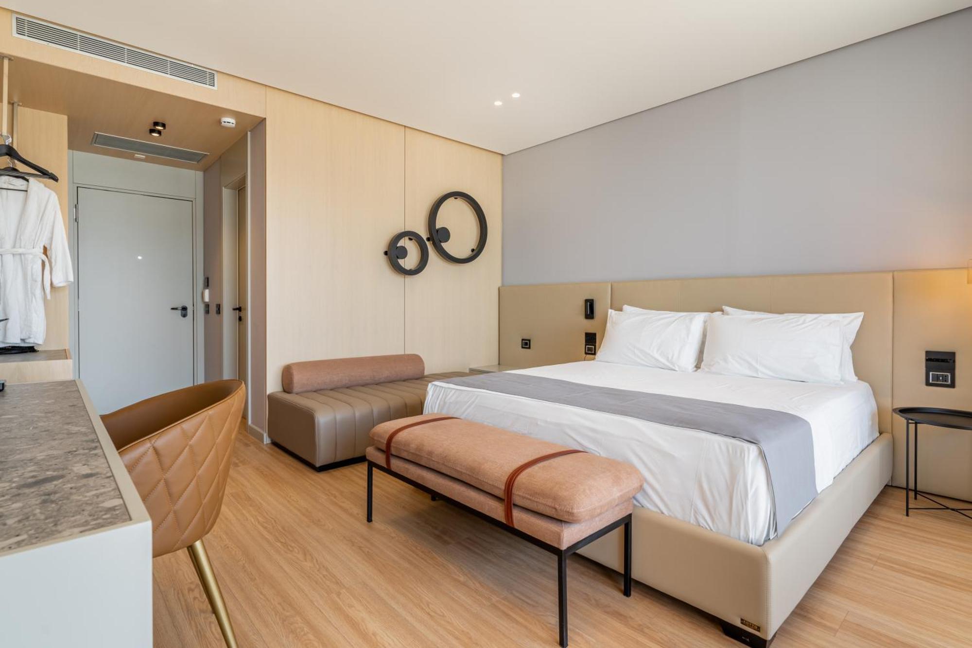 Hotell Alyacht Premium