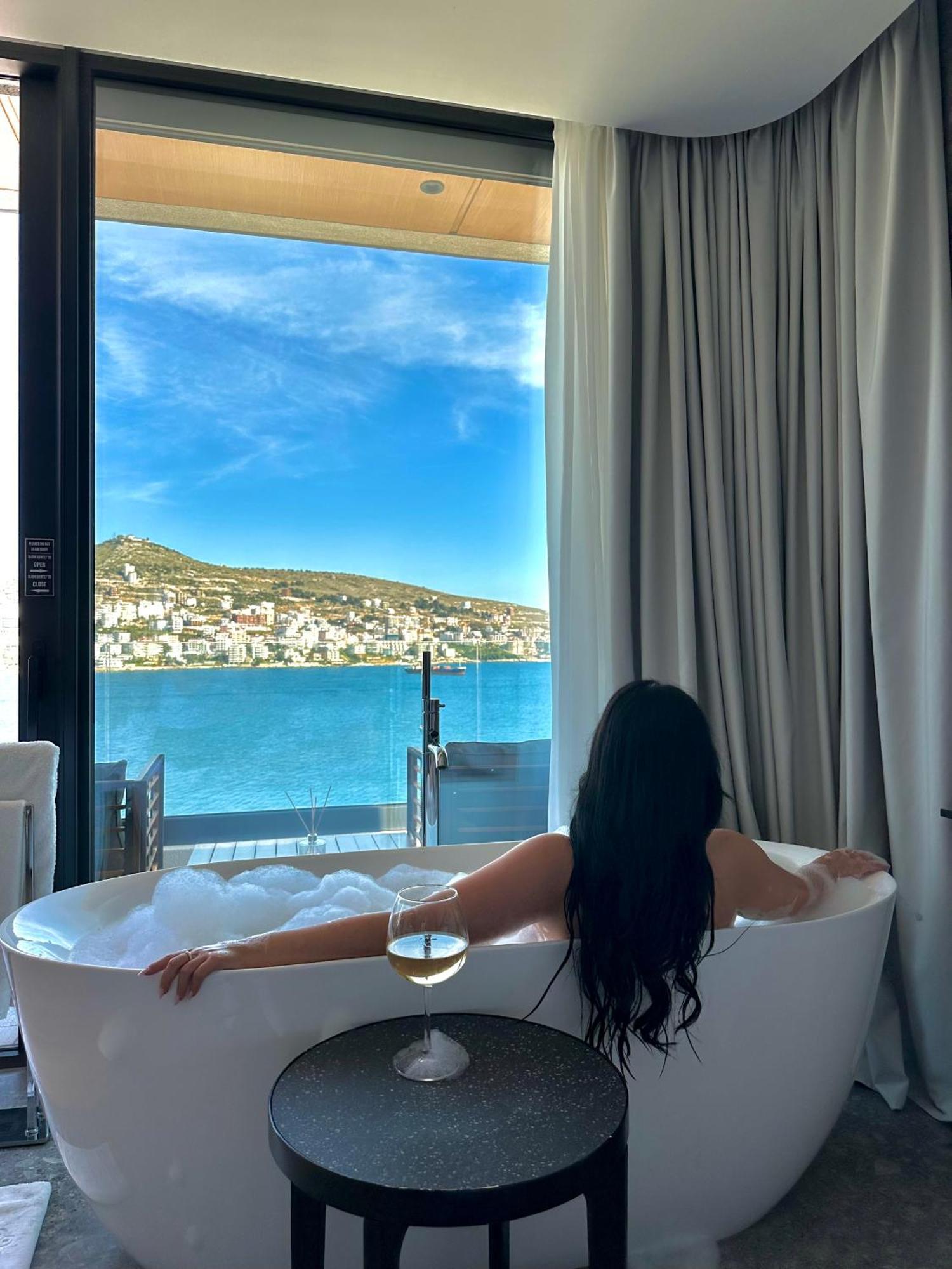 Hotell Alyacht Premium Sarandë