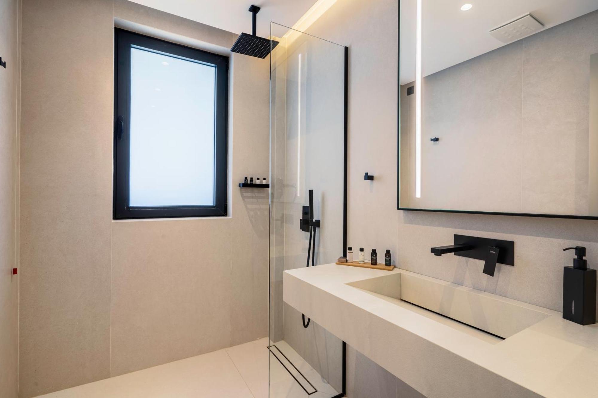 Alyacht Premium Hotell