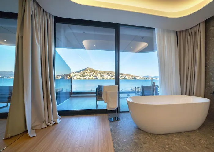 Alyacht Premium Hotel
